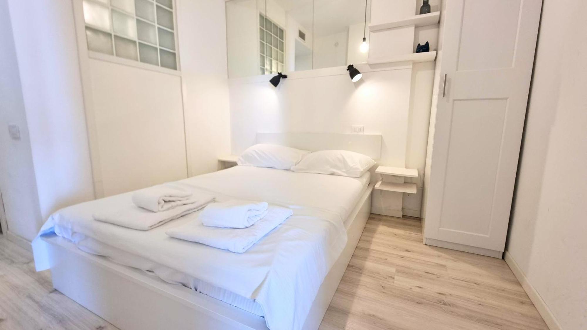 Sea Breeze - Barcola Appartement Triëst Buitenkant foto